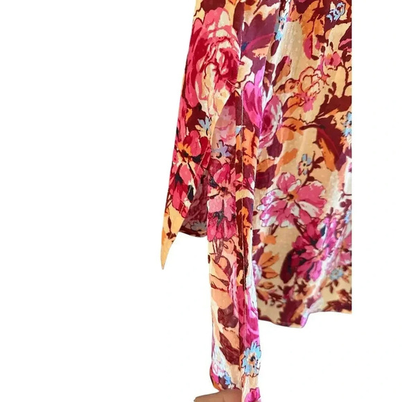 By Anthropologie Pink Combo Floral Print Viscose Button Down Tank Top Size M - Picture 2 of 6